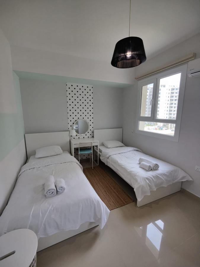 Spartacus Pool Apartments In Caesar Resort & Spa Trikomo Bagian luar foto
